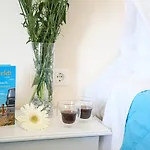 Teta's House Sea View דירה מרטיאס