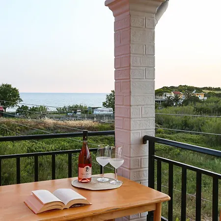 Teta's House Sea View *